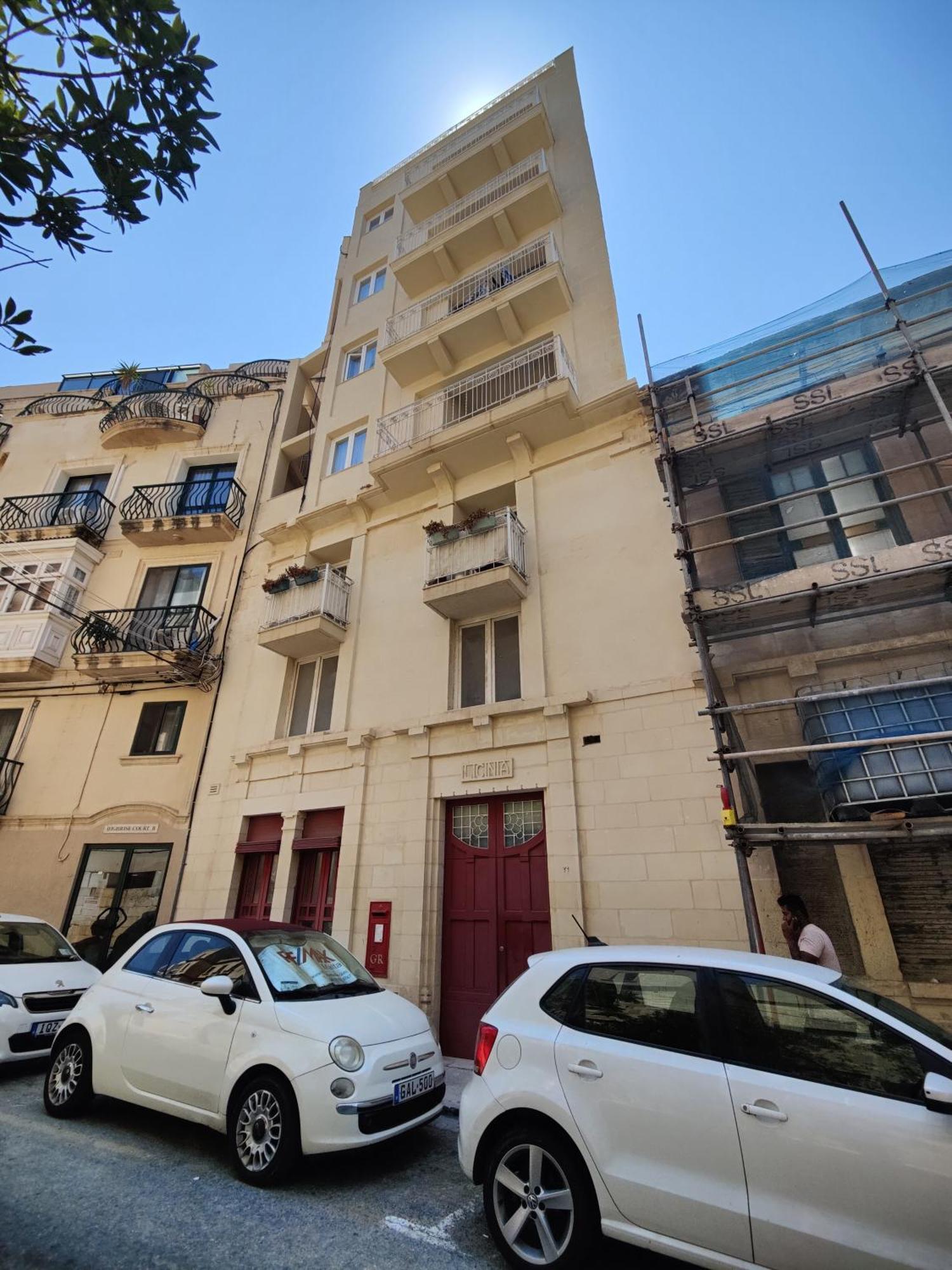 Central Modern Sliema 2 Bedroom Apartment Exterior foto